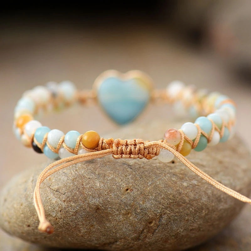 Bracelet Cœur en Perles Naturelles – Tressage Artisanal